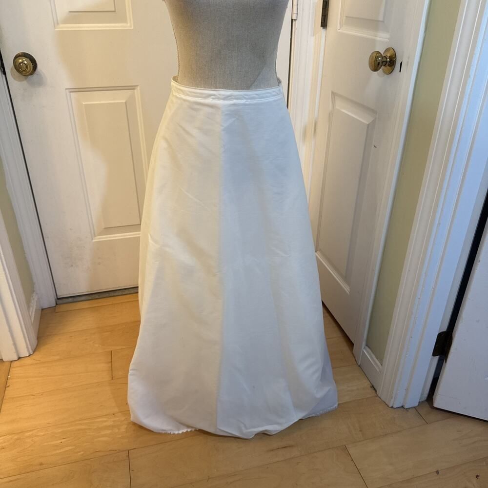 WHITE PETTICOAT Unbranded Small Not Poofy Petticoat Long Up To 26” Waist